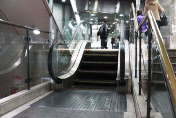 Japan 3.... Part 2: /Japan+2/funny-pictures/5459619/ Part 4: /Japan+4/funny-pictures/5464337.. dog beer isnt just a japanese thing